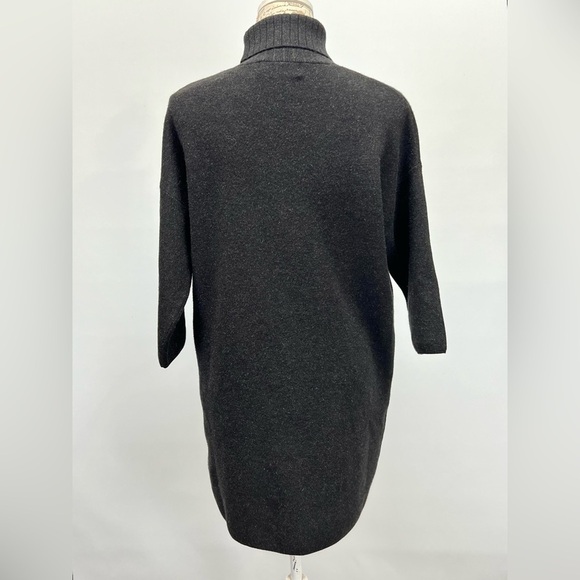 Pomander Place Black Long Sleeve Dress - Picture 11 of 16